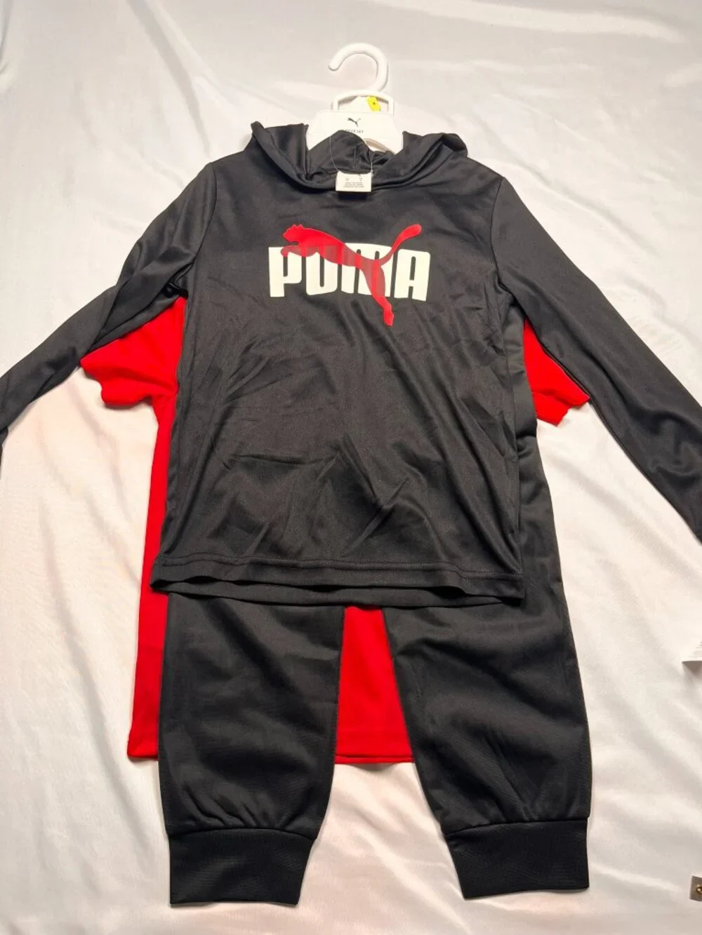 Puma Kids 3 Piece Jogger Set Size 4 Black Red Hoodie T-Shirt Pants Athletic NWT